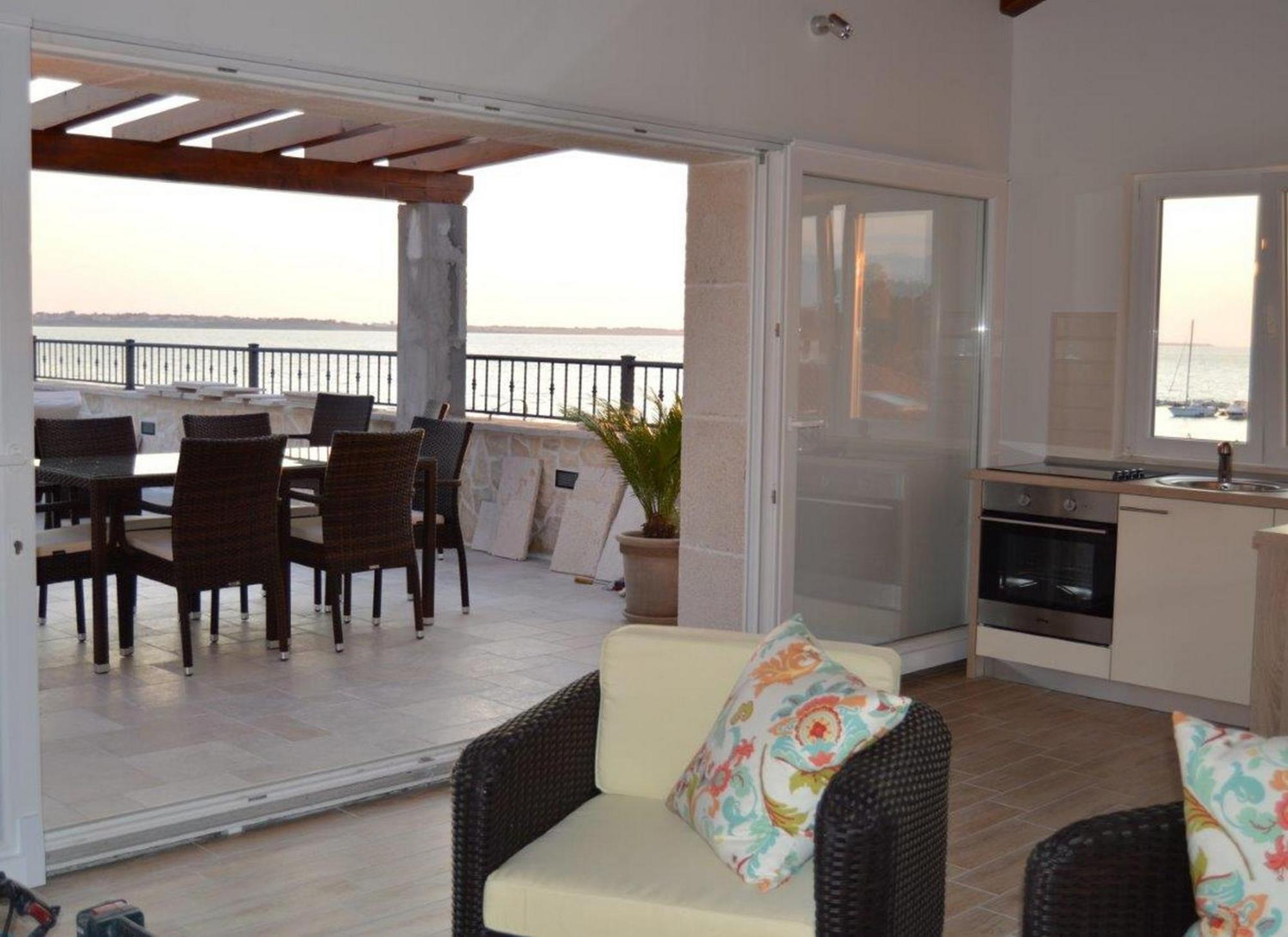 Sea View Apartments Nina Vrsi Habitación foto