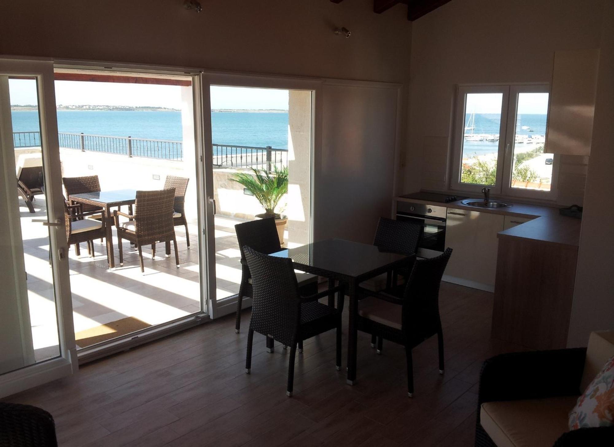 Sea View Apartments Nina Vrsi Habitación foto
