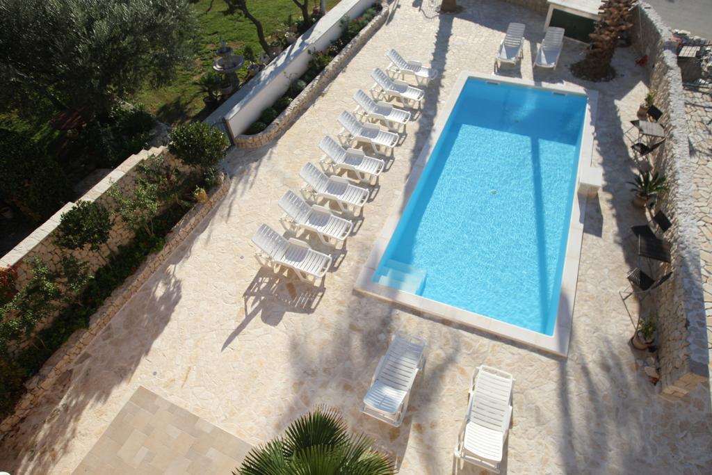 Sea View Apartments Nina Vrsi Exterior foto